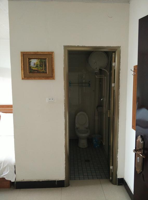 Huashan International Youth Hostel Huayin Bilik gambar