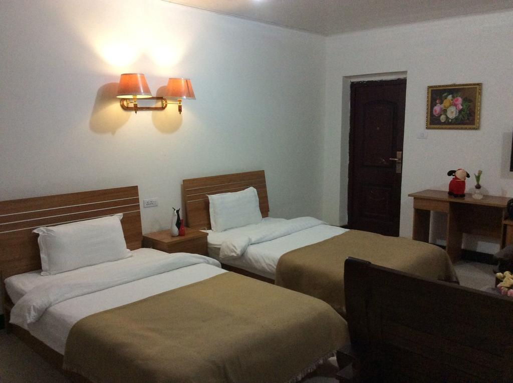 Huashan International Youth Hostel Huayin Bilik gambar